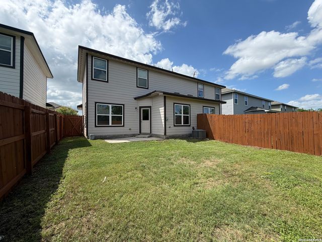 1780 TRISTAN TRL, New Braunfels, TX 78130