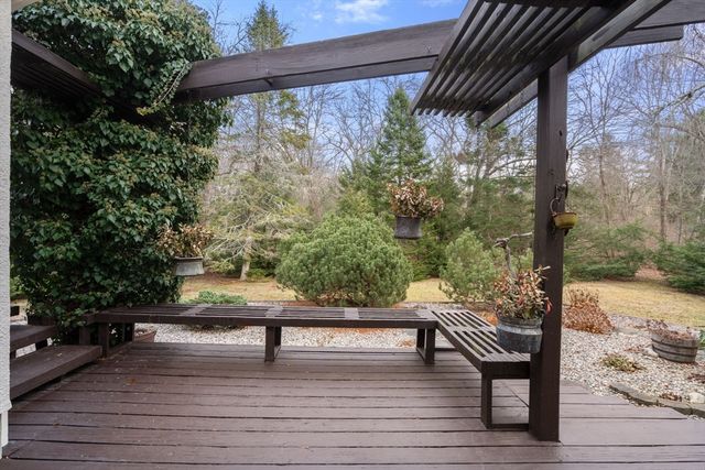 21 Knight Rd, Framingham, MA 01701