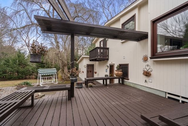 21 Knight Rd, Framingham, MA 01701