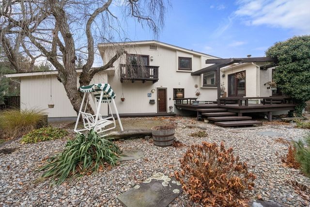 21 Knight Rd, Framingham, MA 01701