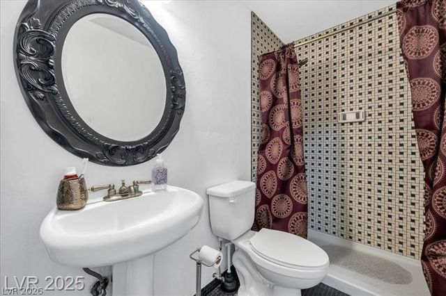 1589 Silver Mesa Way, Las Vegas, NV 89169