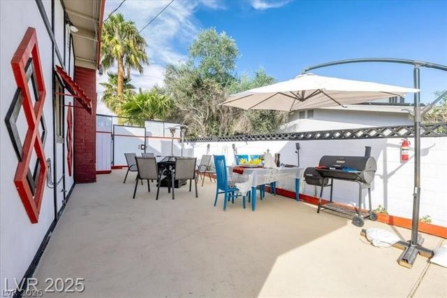 1589 Silver Mesa Way, Las Vegas, NV 89169