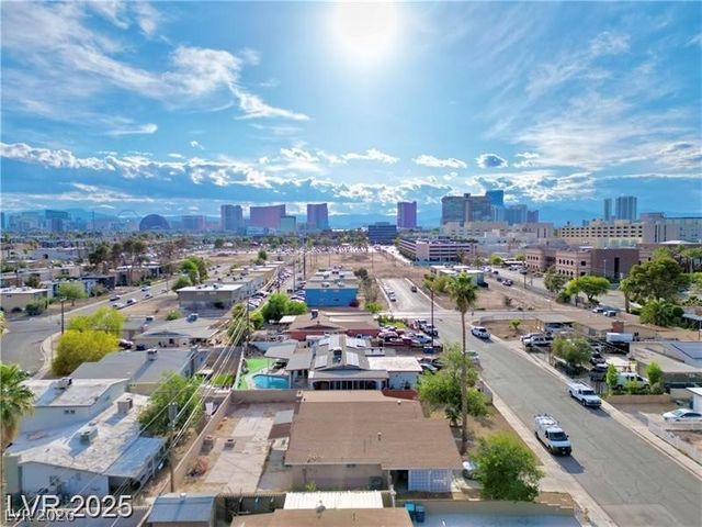 1589 Silver Mesa Way, Las Vegas, NV 89169