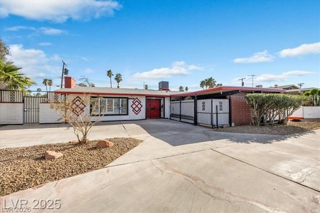 1589 Silver Mesa Way, Las Vegas, NV 89169