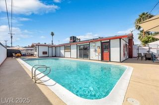 1589 Silver Mesa Way, Las Vegas, NV 89169