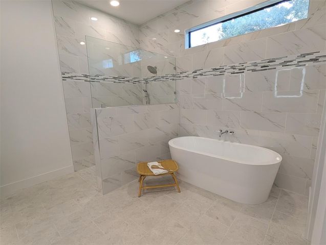 2110 MICHELE DRIVE, Sarasota, FL 34231