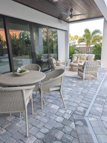2110 MICHELE DRIVE, Sarasota, FL 34231