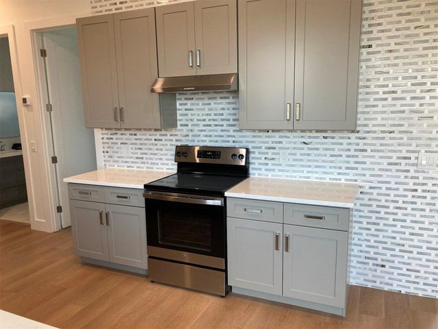 2110 MICHELE DRIVE, Sarasota, FL 34231