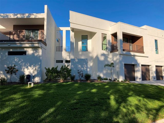 2110 MICHELE DRIVE, Sarasota, FL 34231