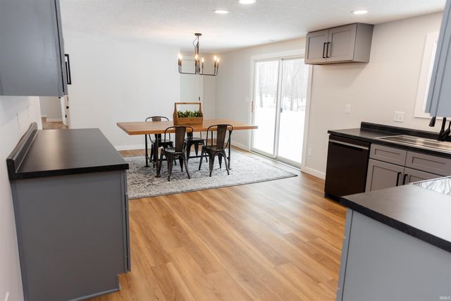 7418 Homestead Road, Fort Wayne, IN 46814