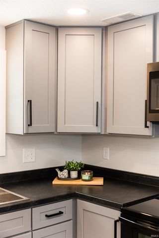 7418 Homestead Road, Fort Wayne, IN 46814