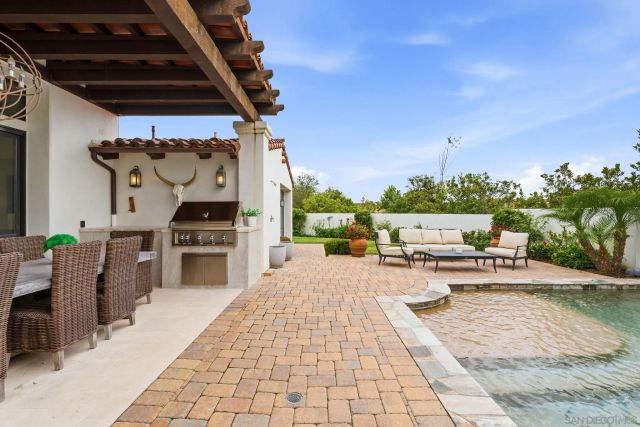 14942 Encendido, San Diego, CA 92127