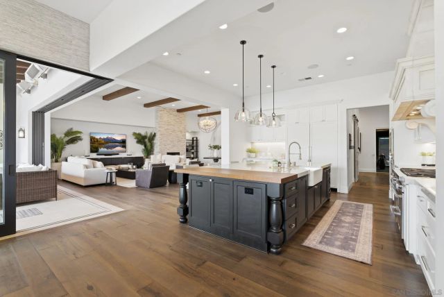 14942 Encendido, San Diego, CA 92127