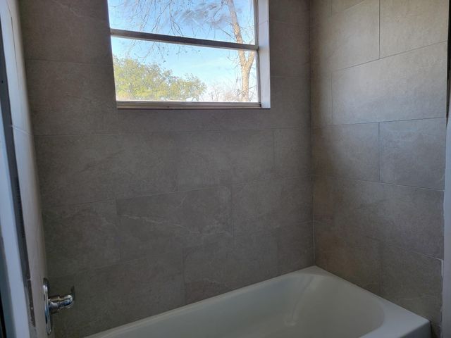 10209 Wiggins Street 3, Houston, TX 77029