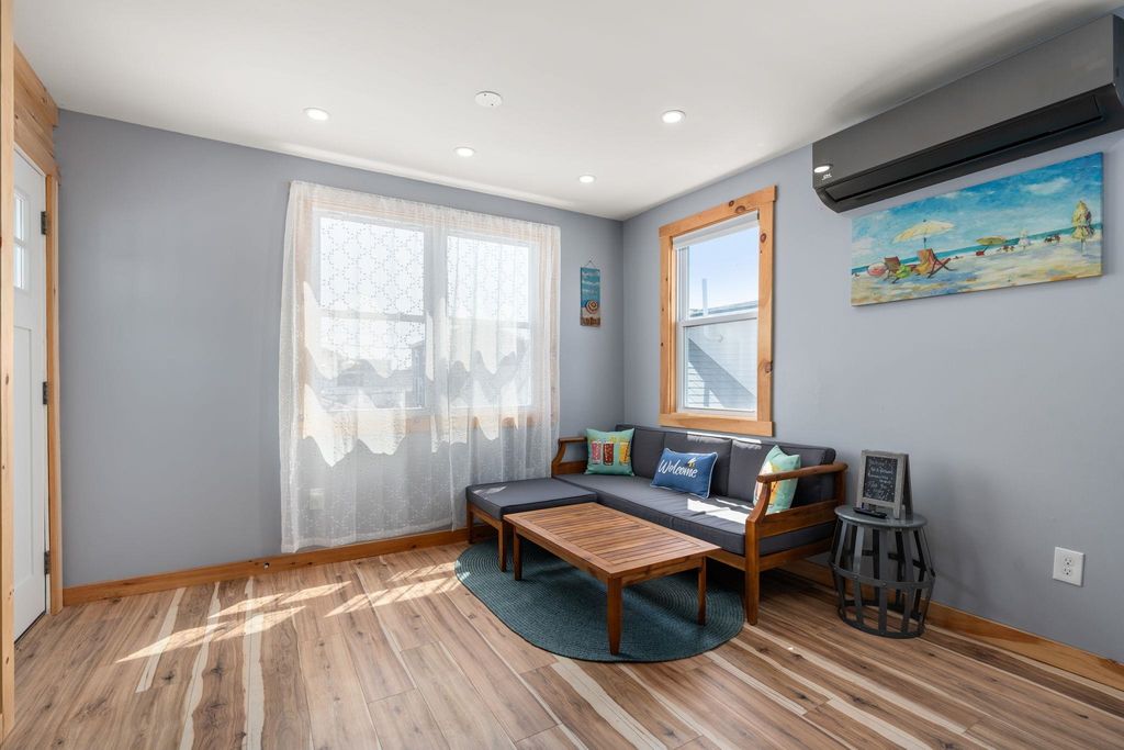 Image 15 of property listing at 16 Riverview Ter # 1, Hampton, NH 03842