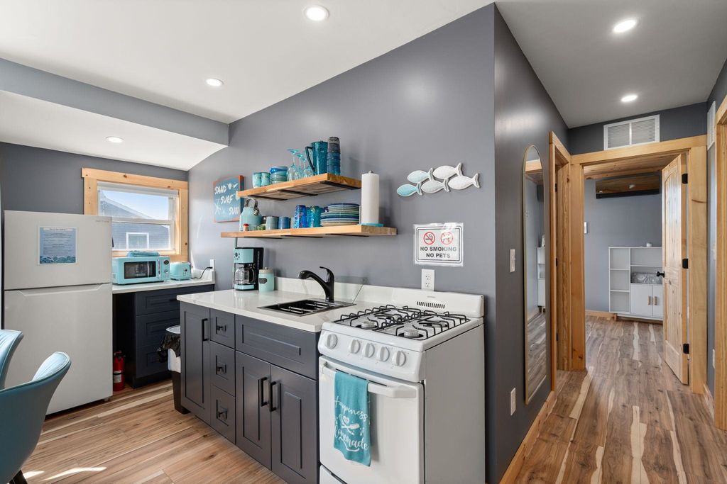 Image 16 of property listing at 16 Riverview Ter # 1, Hampton, NH 03842