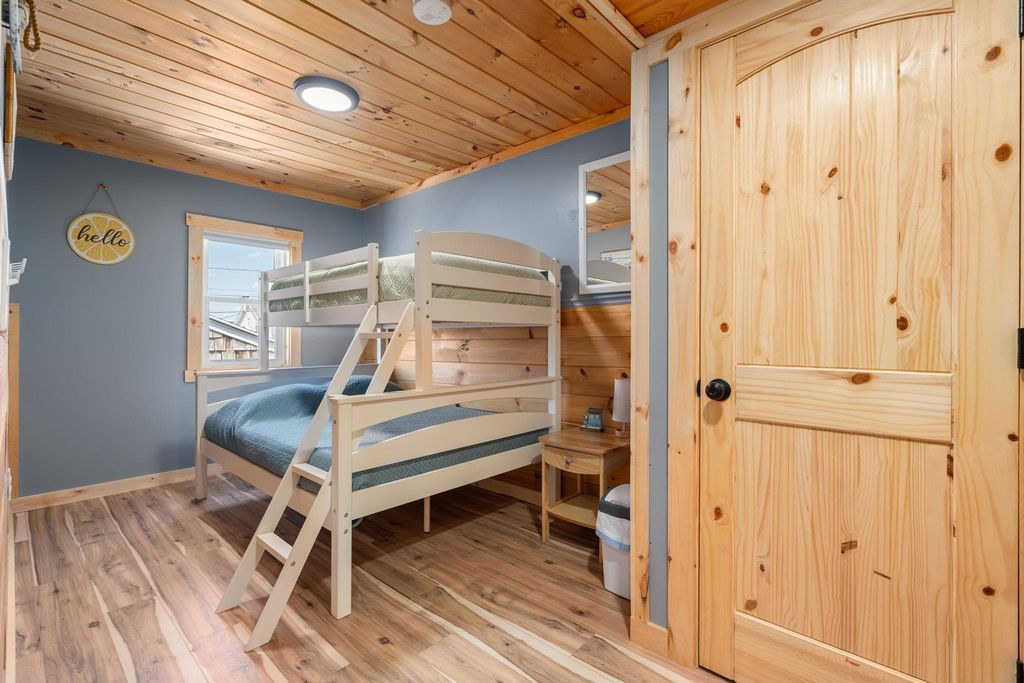Image 19 of property listing at 16 Riverview Ter # 1, Hampton, NH 03842