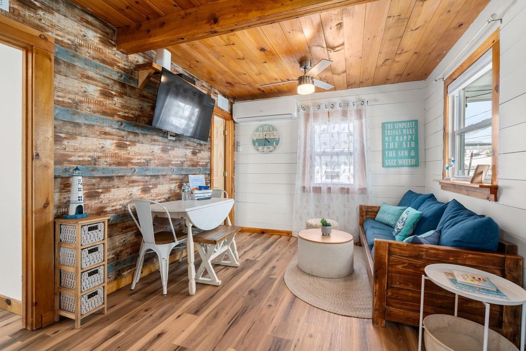 Image 24 of property listing at 16 Riverview Ter # 1, Hampton, NH 03842
