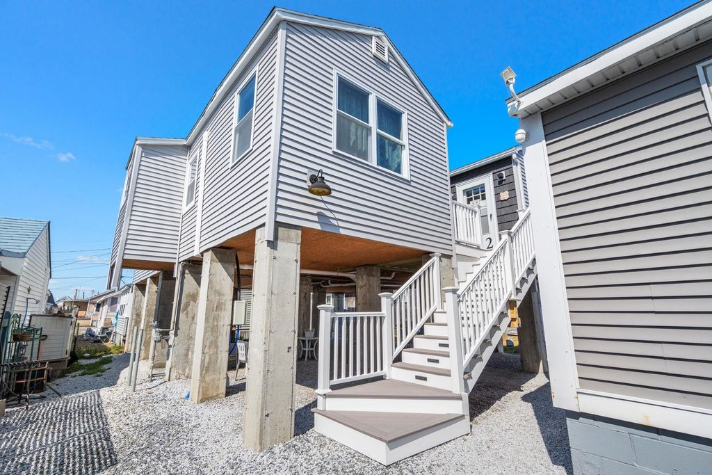 Image 33 of property listing at 16 Riverview Ter # 1, Hampton, NH 03842