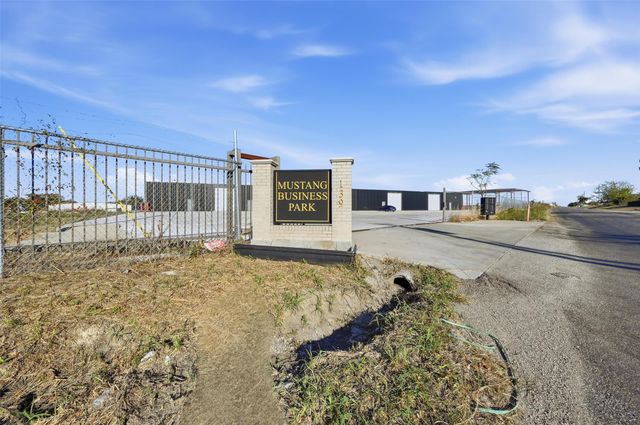 141 Mustang Road 600, Waxahachie, TX 75165