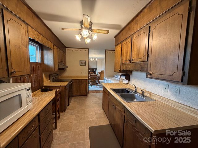 125 Mckinney Street, Rutherfordton, NC 28139