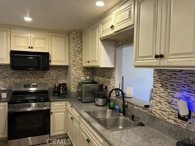 404 N Maie, Compton, CA 90220