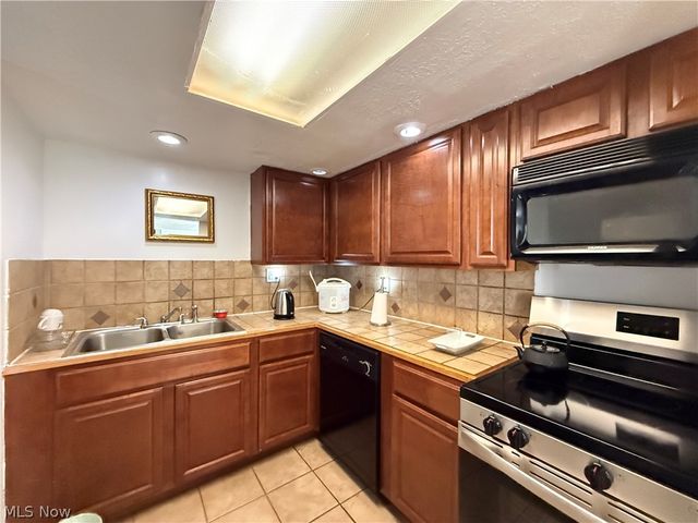 1316 Linden Avenue, Akron, OH 44310