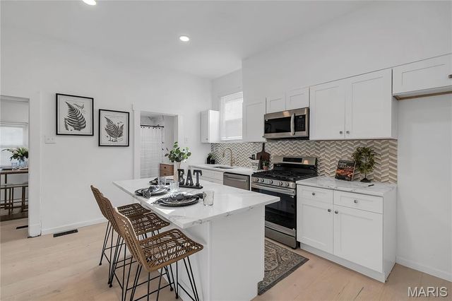 6300 Fyler Avenue, St Louis, MO 63139