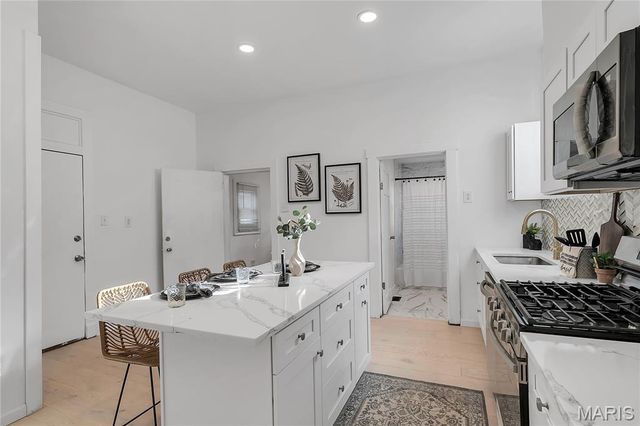 6300 Fyler Avenue, St Louis, MO 63139