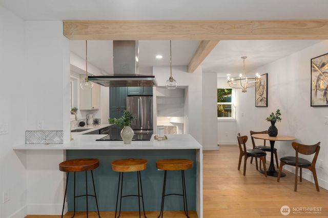 512 NW 44th Street, Seattle, WA 98107