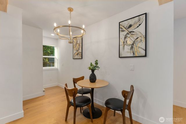 512 NW 44th Street, Seattle, WA 98107
