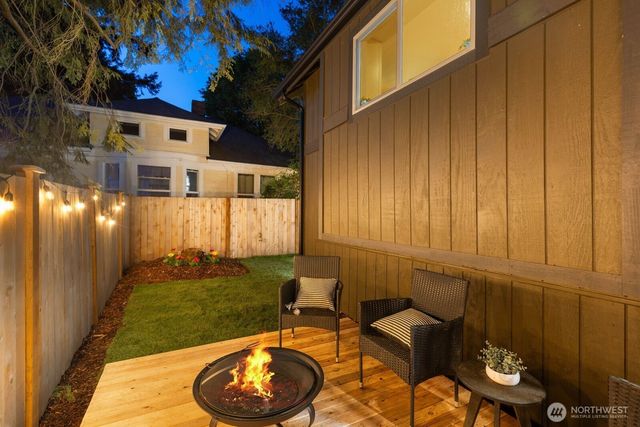 512 NW 44th Street, Seattle, WA 98107