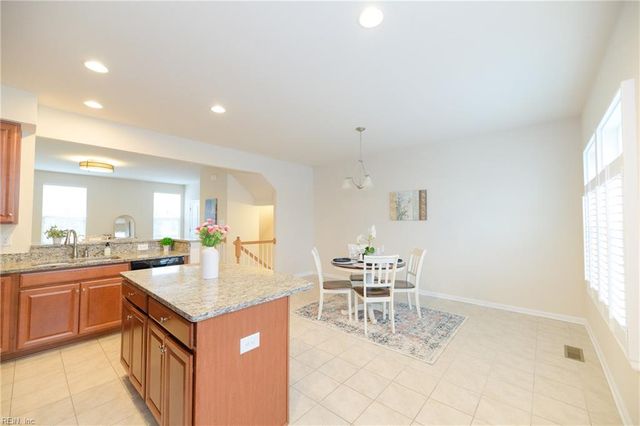 4004 Luminary DR, Williamsburg, VA 23188