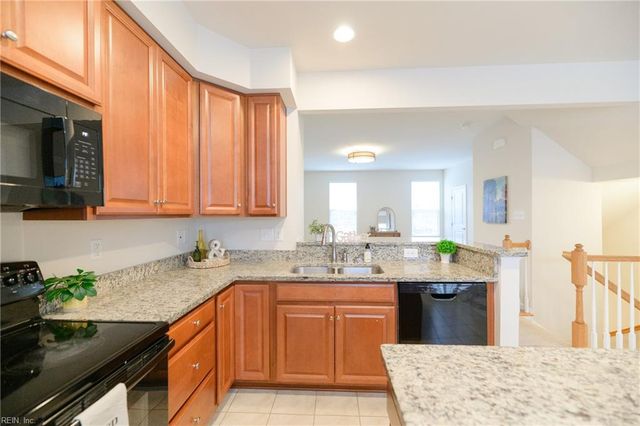 4004 Luminary DR, Williamsburg, VA 23188