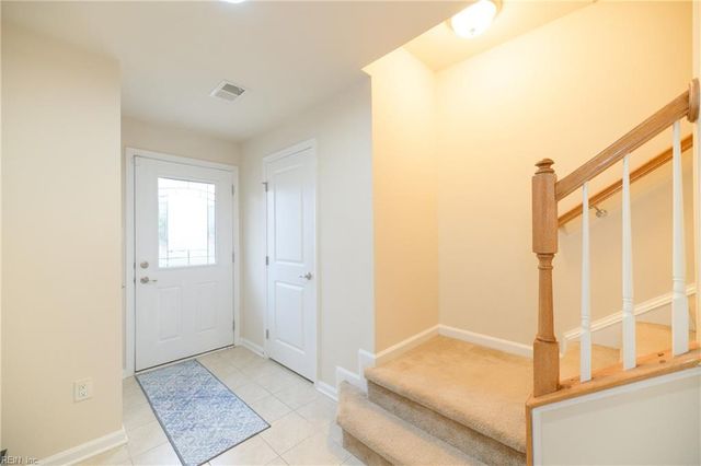 4004 Luminary DR, Williamsburg, VA 23188