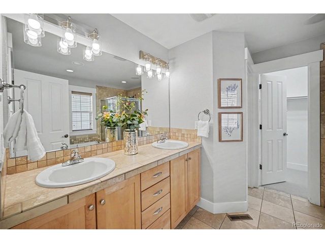 3156 Elmira Ct, Denver, CO 80238