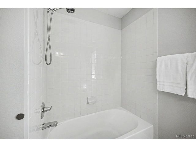 3156 Elmira Ct, Denver, CO 80238