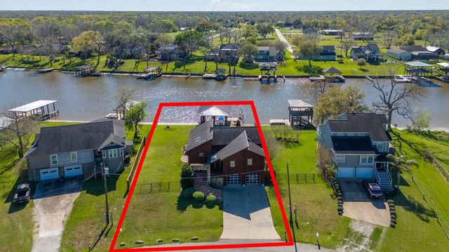 3137 County Road 415b, Brazoria, TX 77422