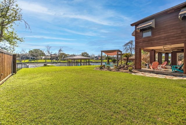 3137 County Road 415b, Brazoria, TX 77422