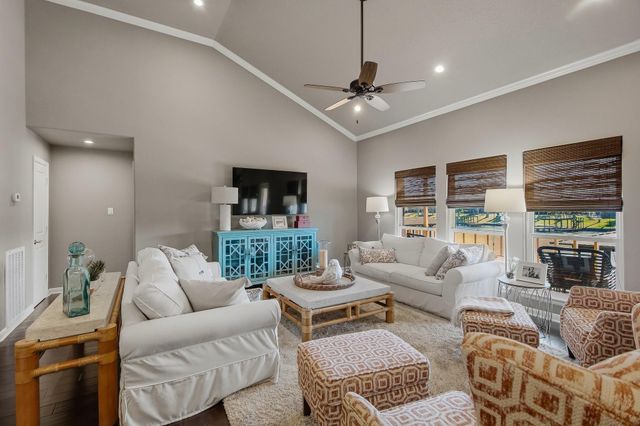 3137 County Road 415b, Brazoria, TX 77422