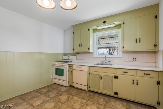 553 Marion St, Bound Brook Boro, NJ 08805