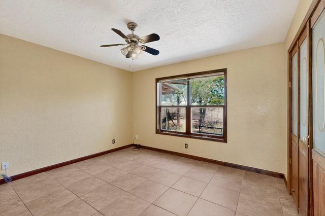 257 Sunnyslope Street SW, Albuquerque, NM 87105