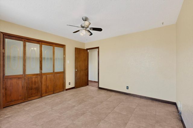 257 Sunnyslope Street SW, Albuquerque, NM 87105