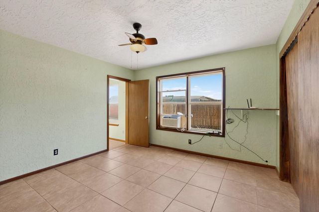 257 Sunnyslope Street SW, Albuquerque, NM 87105