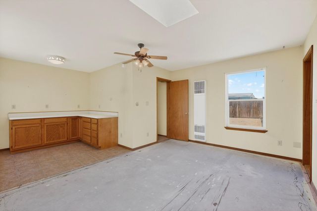 257 Sunnyslope Street SW, Albuquerque, NM 87105