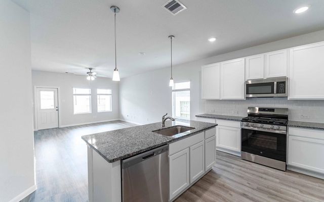 4326 Maple Root Lane, Pinehurst, TX 77362