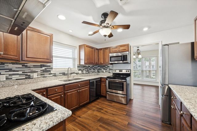 727 Langwood Drive, Houston, TX 77079