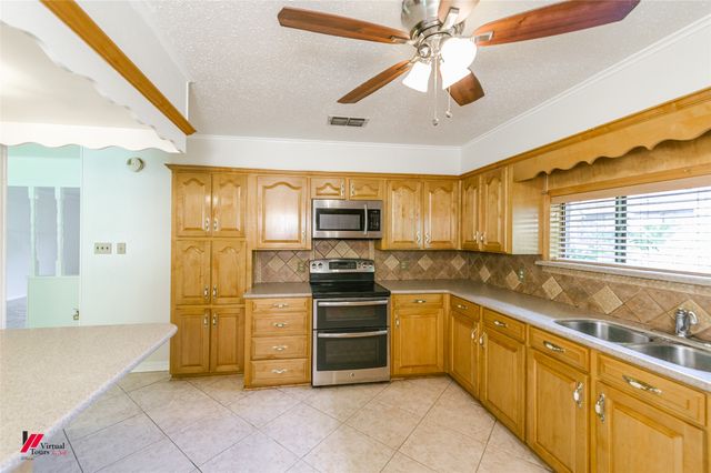 6222 S Windermere Drive, Shreveport, LA 71129