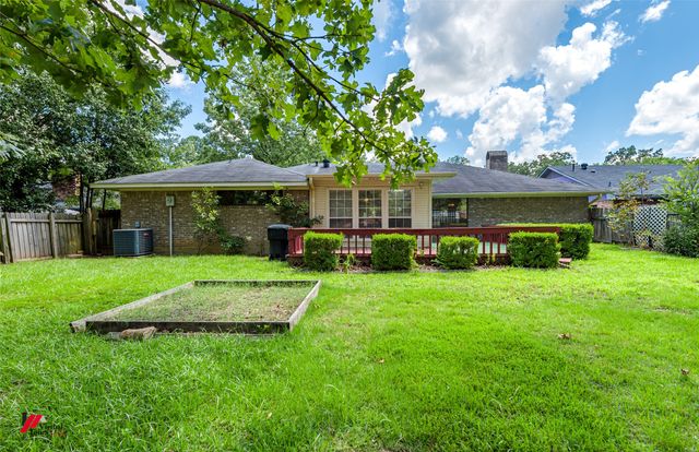 6222 S Windermere Drive, Shreveport, LA 71129