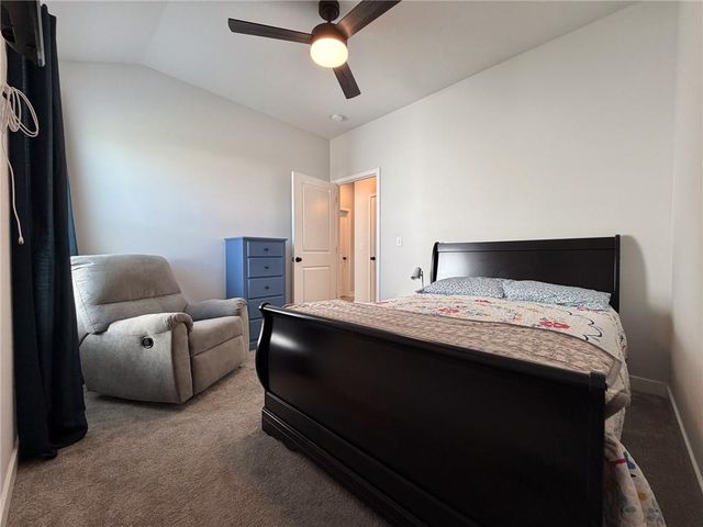 27310 Cedar Grove Drive, Lee's Summit, MO 64086
